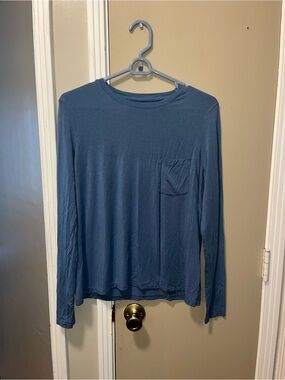 American Eagle Outfitters Long-Sleeve Pocket Tee in Slate Blue